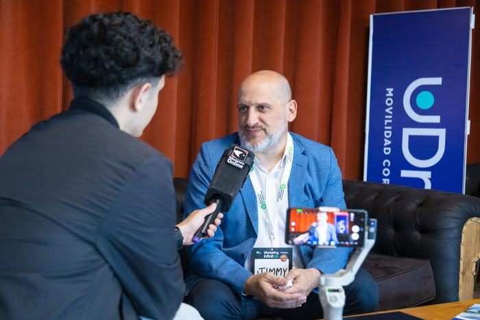 Entrevista en un evento de marketing